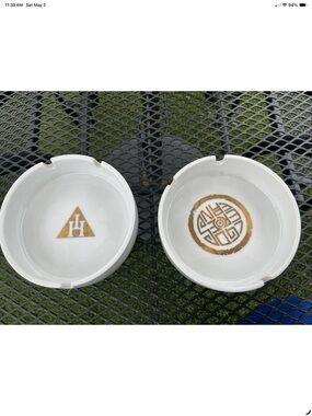 2 Vintage CERAMIC ASHTRAYS White With Gold, Taihei Japan & TOSYO, TOBACCO Rare